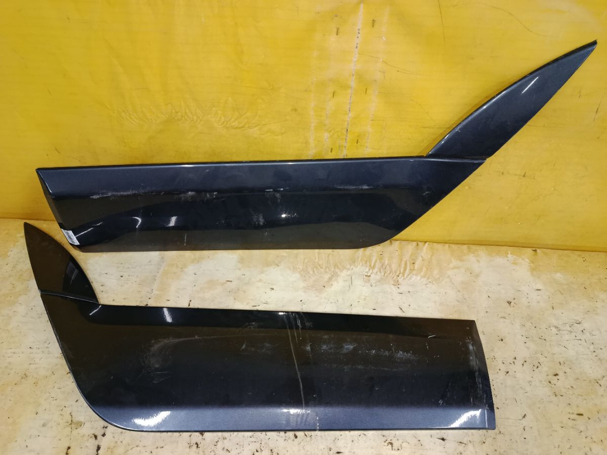 Порог кузова пластиковый ( обвес ) на Mitsubishi Grandis NA4W Фото 6