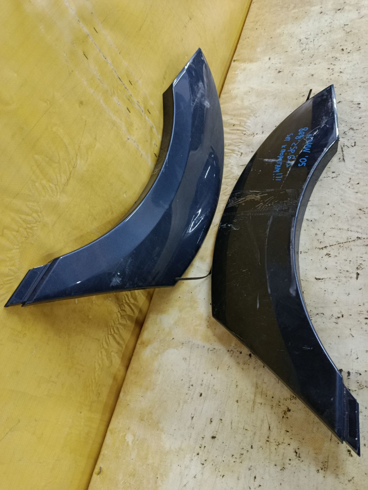 Порог кузова пластиковый ( обвес ) на Mitsubishi Grandis NA4W Фото 12