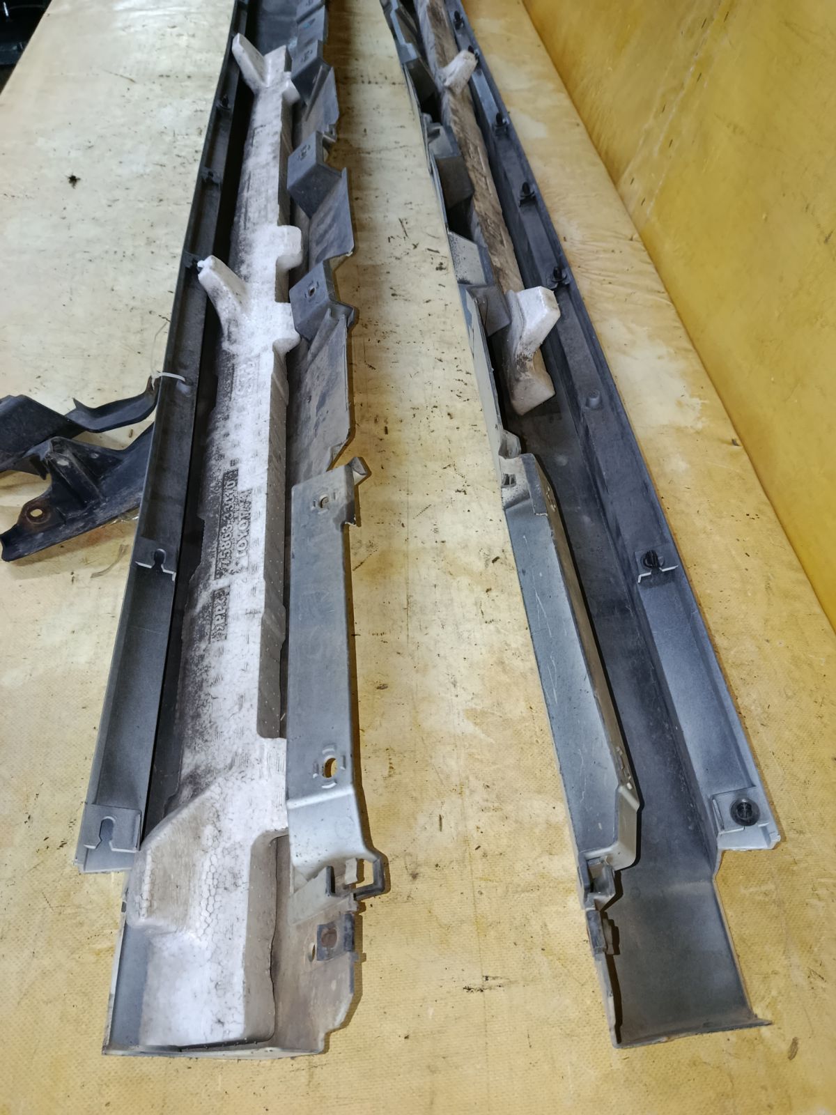 Порог кузова пластиковый ( обвес ) на Toyota Camry ACV45 Фото 9