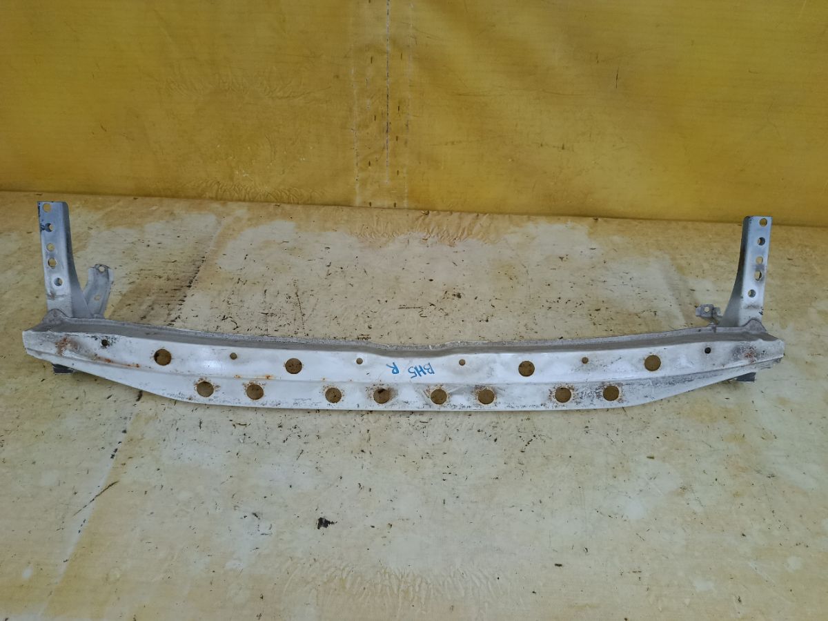 Жесткость бампера на Subaru Legacy Wagon BH5 Фото 1