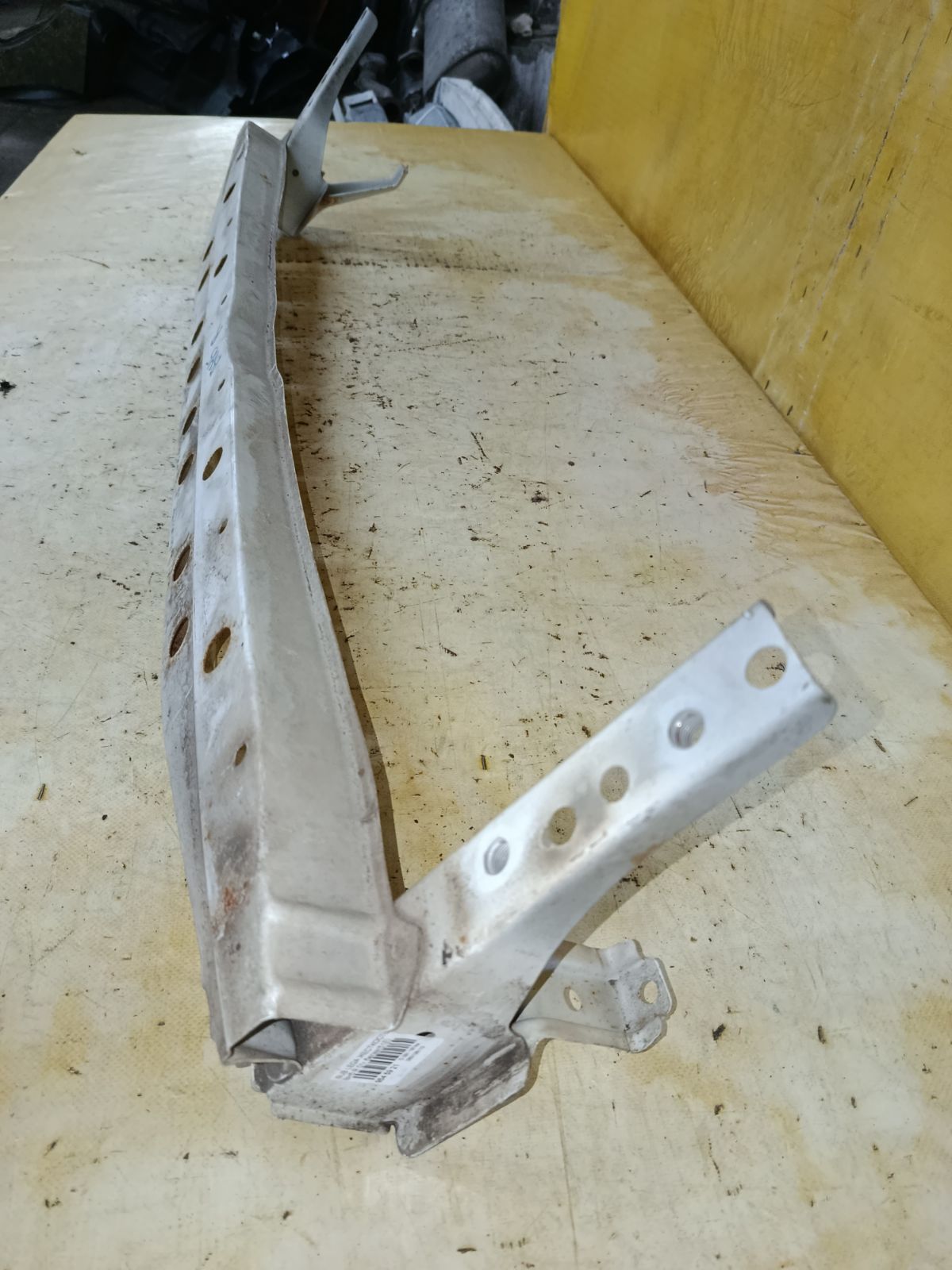 Жесткость бампера на Subaru Legacy Wagon BH5 Фото 2