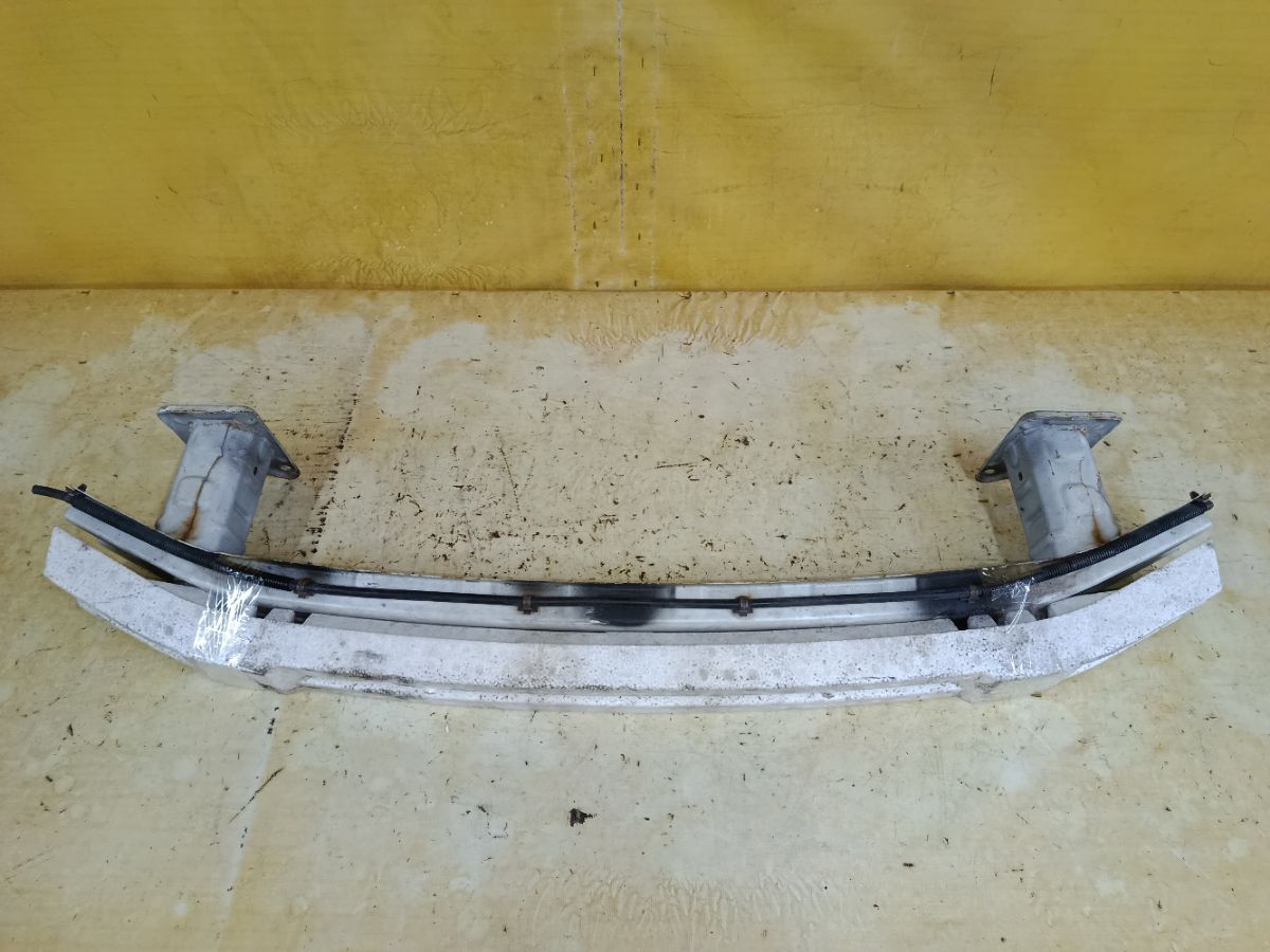 Жесткость бампера 57705AJ120 на Subaru Legacy Wagon BR9 Фото 1