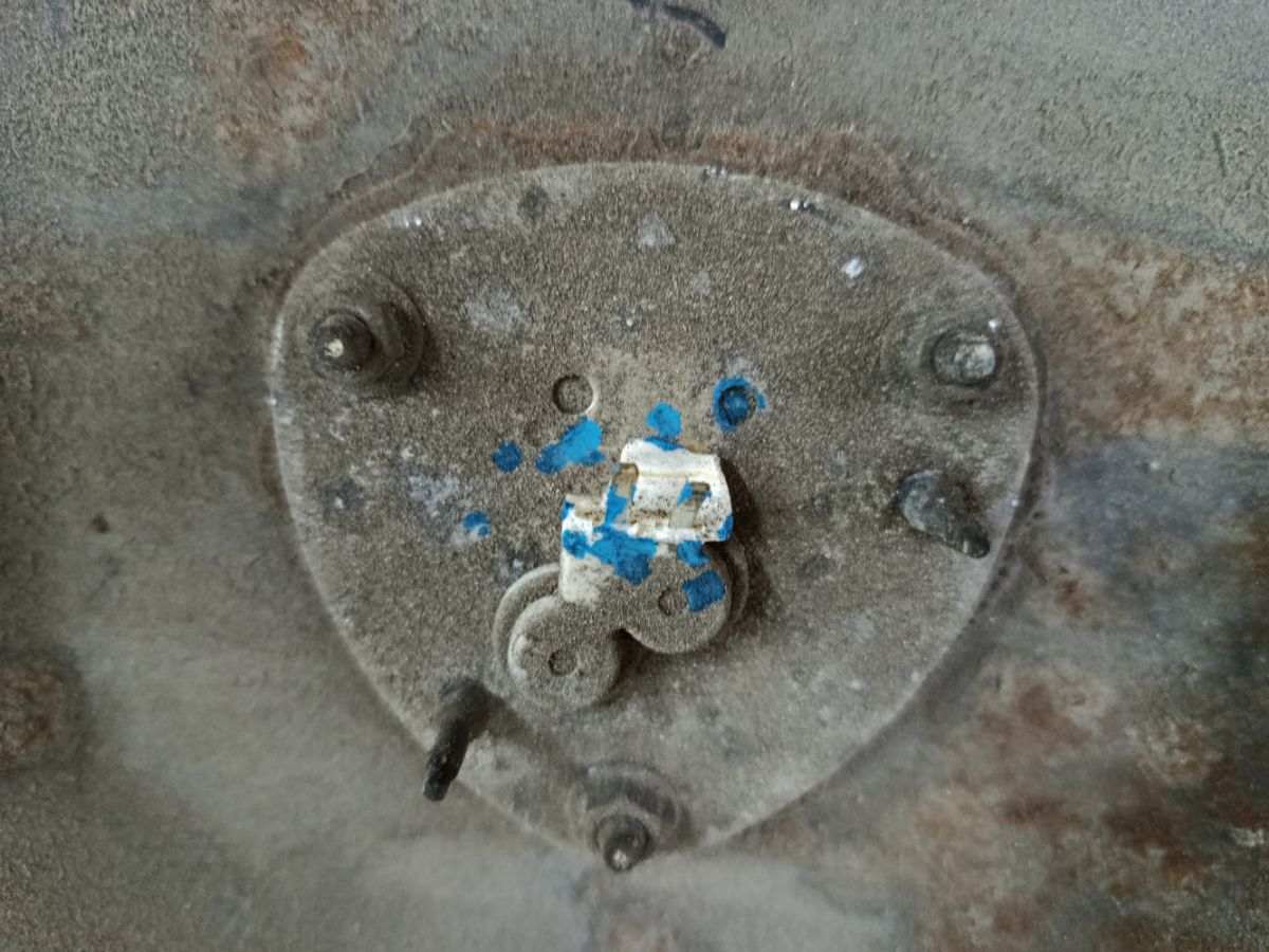 Бак топливный на Mitsubishi Grandis NA4W 4G69 Фото 3