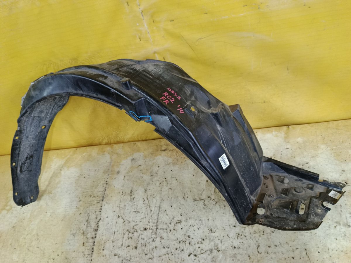 Подкрылок 74100-T6A-00 на Honda Odyssey RC2 Фото 2