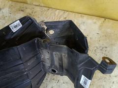 Подкрылок 63842-4M710, 63841-5M310 на Nissan Bluebird Sylphy QNG10 QG18DE Фото 3