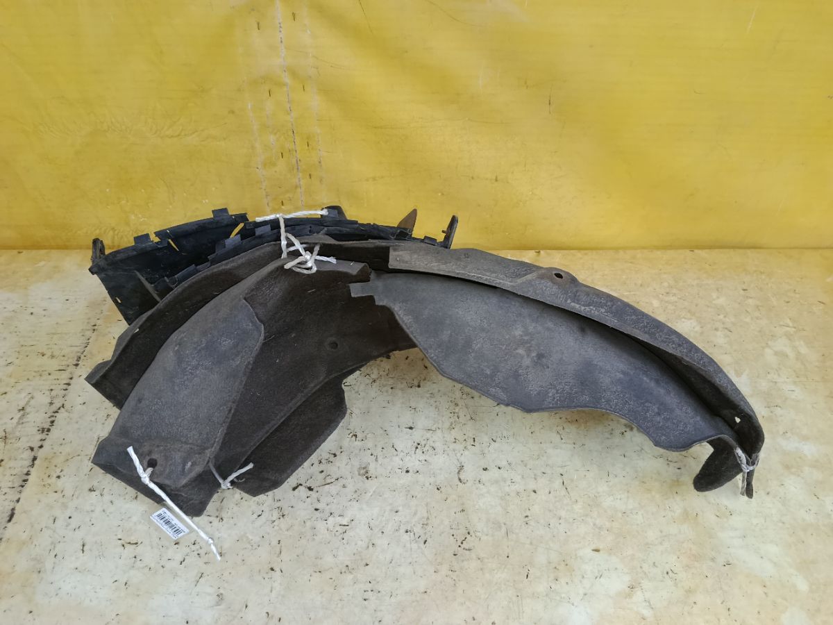 Подкрылок на Mazda Atenza GH5AW L5-VE Фото 1