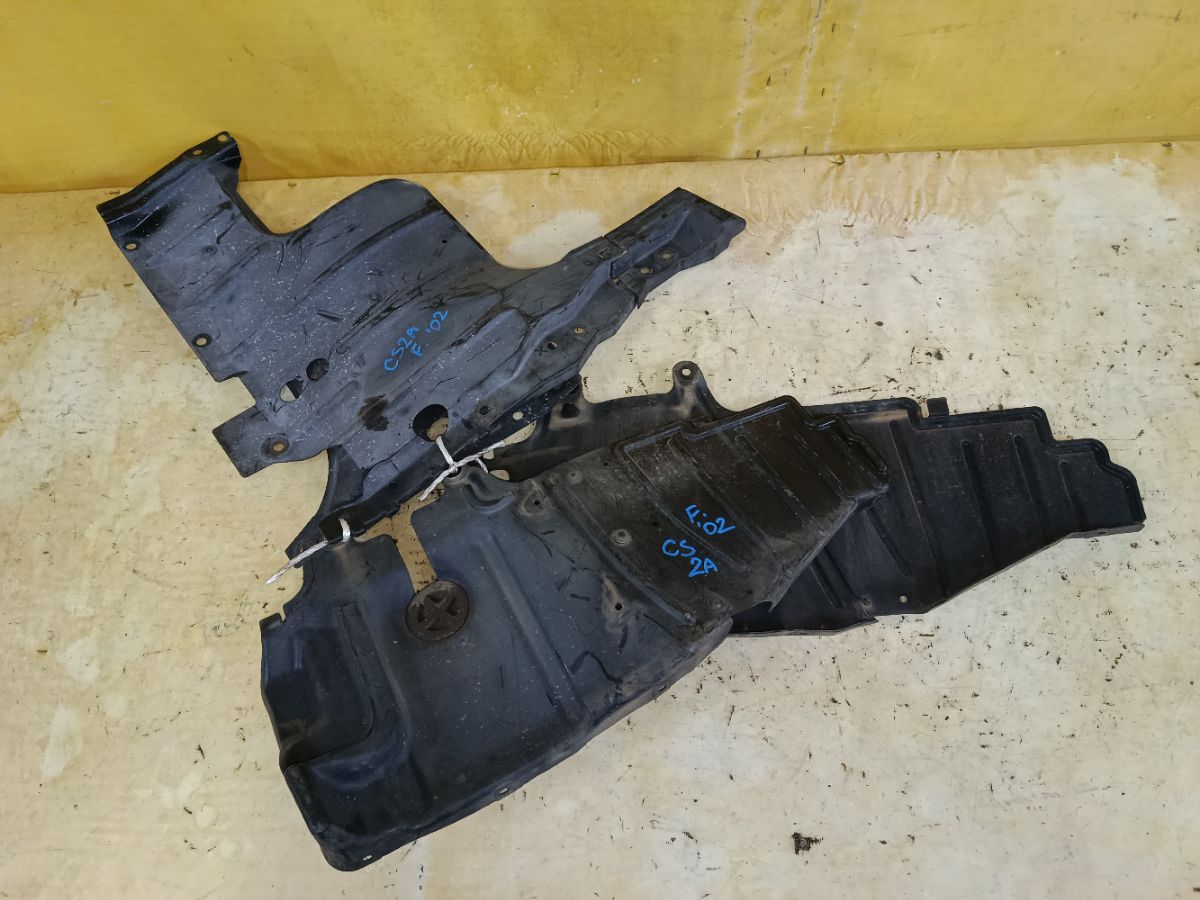 Защита двигателя на Mitsubishi Lancer Cedia CS2A 4G15 Фото 1