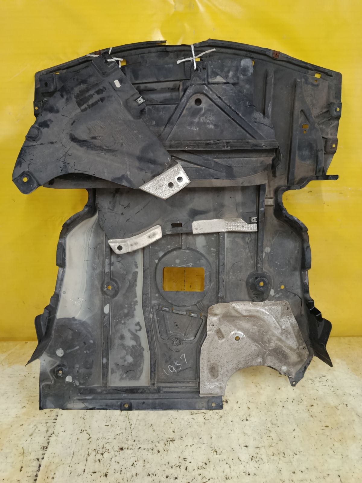 Защита двигателя 51757127361, 51757128503, 51757163362, 5175712934119 на Bmw 3-Series E91-US72 N46B20BD Фото 5