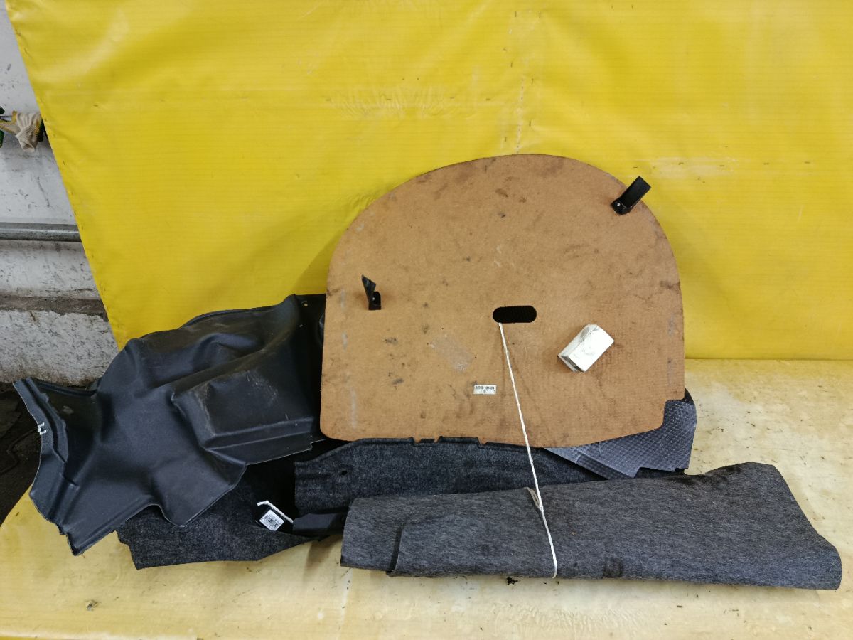 Обшивка багажника 84951-4M420, 84950-4M420, 84920-4M420 на Nissan Sunny FB15 Фото 7