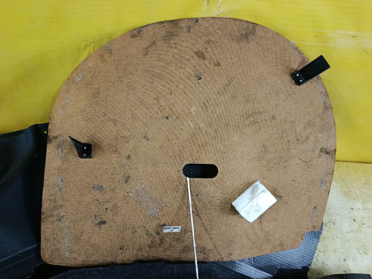 Обшивка багажника 84951-4M420, 84950-4M420, 84920-4M420 на Nissan Sunny FB15 Фото 8