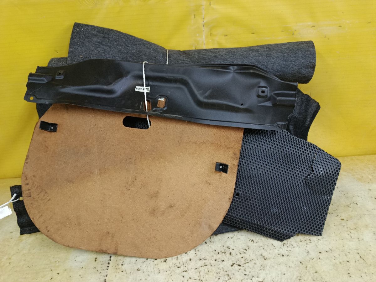 Обшивка багажника 84951-4M420, 84950-4M420, 84920-4M420 на Nissan Sunny FB15 Фото 5