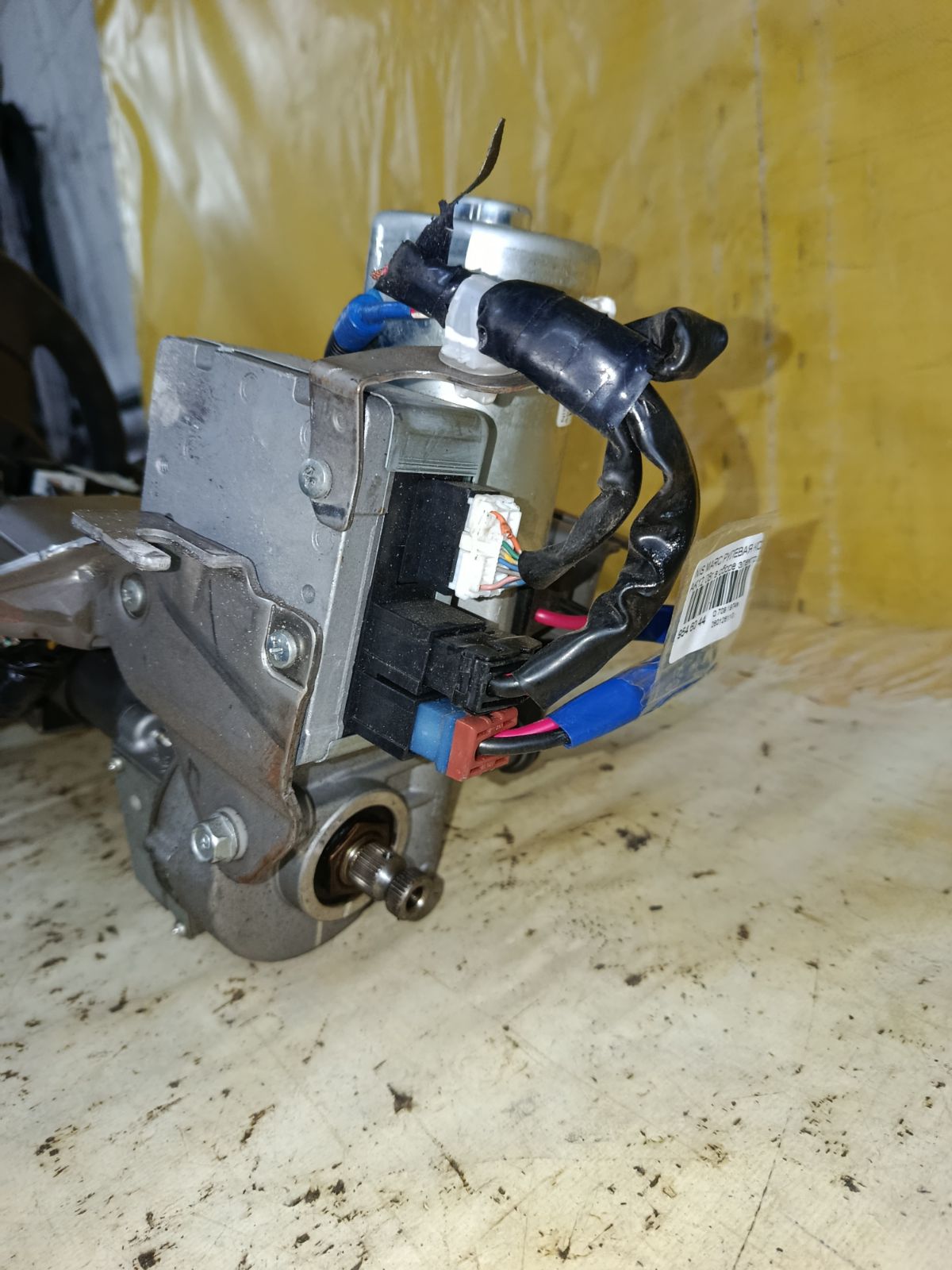 Рулевая колонка на Nissan March AK12 Фото 4