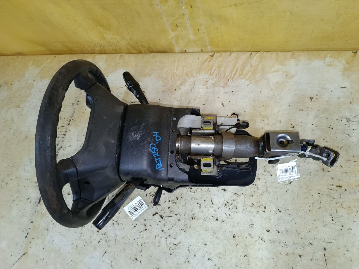 Рулевая колонка на Toyota Avensis AZT250 Фото 1