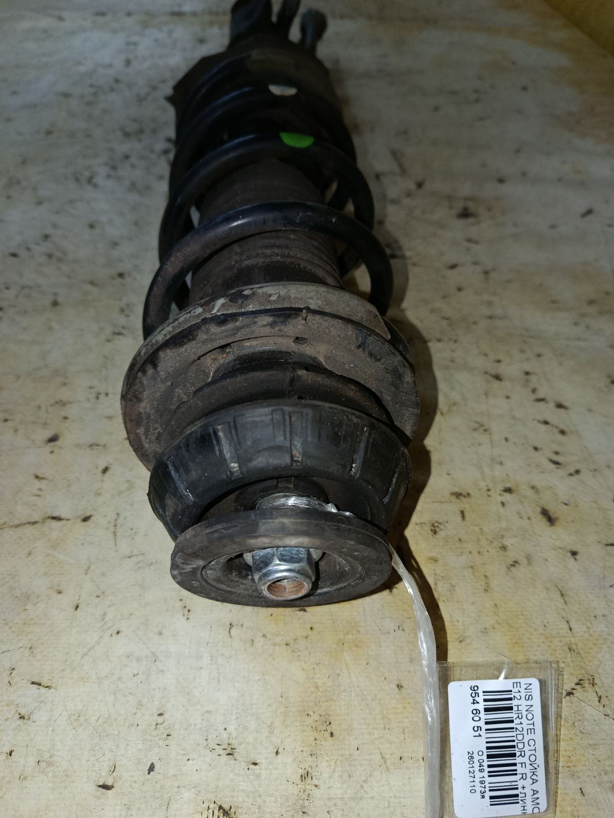 Стойка амортизатора на Nissan Note E12 HR12DDR Фото 2