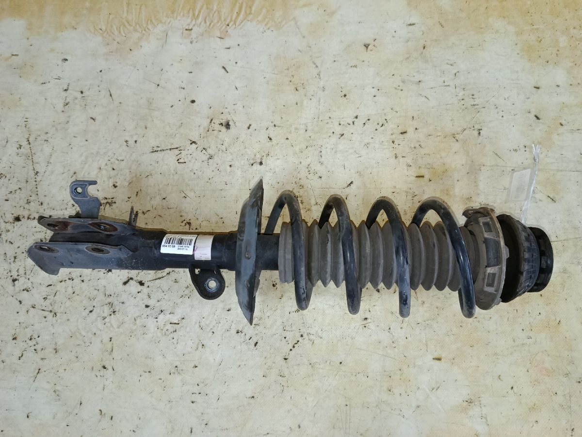 Стойка амортизатора на Honda Fit Hybrid GP1 LDA Фото 1