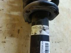 Стойка амортизатора на Honda Elysion RR1 K24A Фото 5