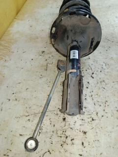 Стойка амортизатора на Toyota Voxy ZRR70G 3ZR-FAE Фото 4