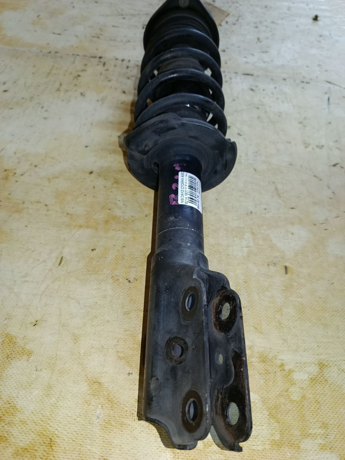 Стойка амортизатора на Nissan Dayz Roox B21A 3B20 Фото 4