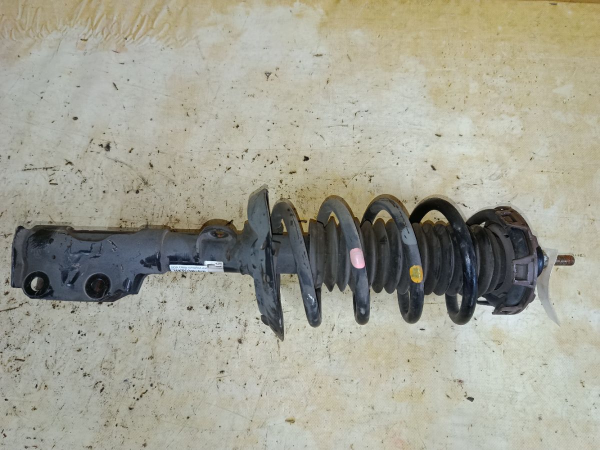 Стойка амортизатора на Honda Freed Hybrid GP3 LEA Фото 1