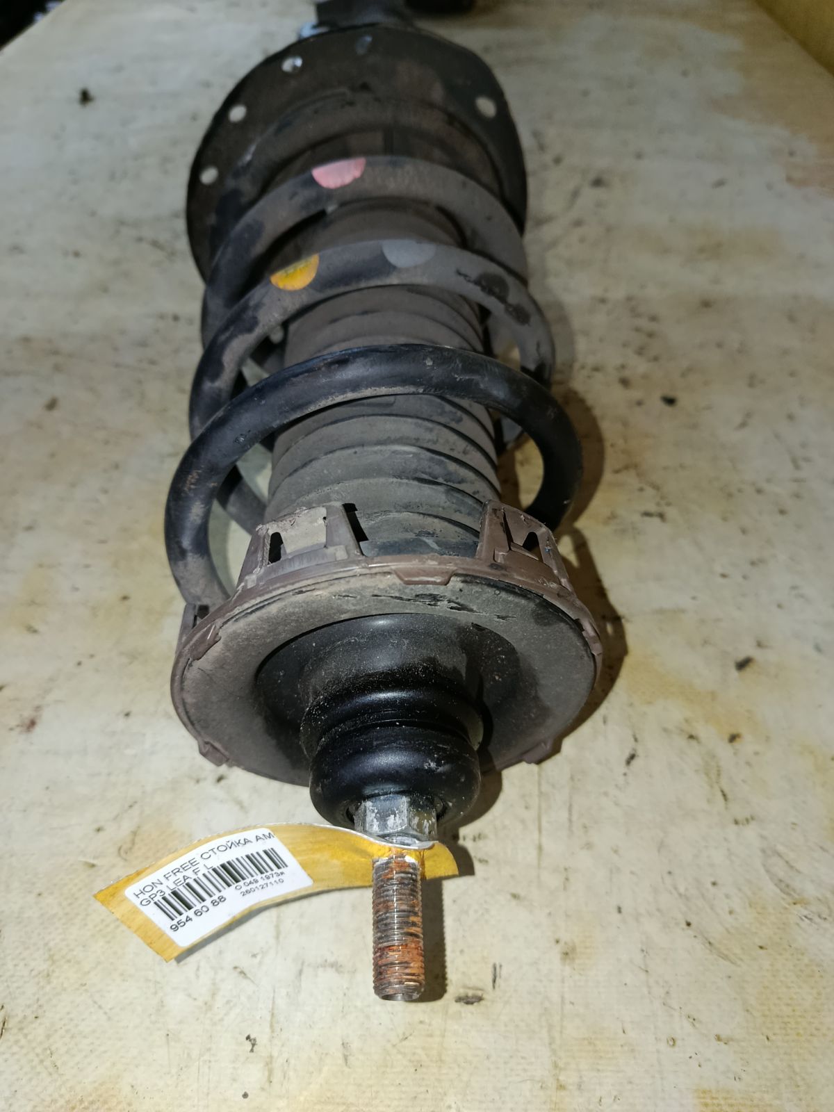 Стойка амортизатора на Honda Freed Hybrid GP3 LEA Фото 2