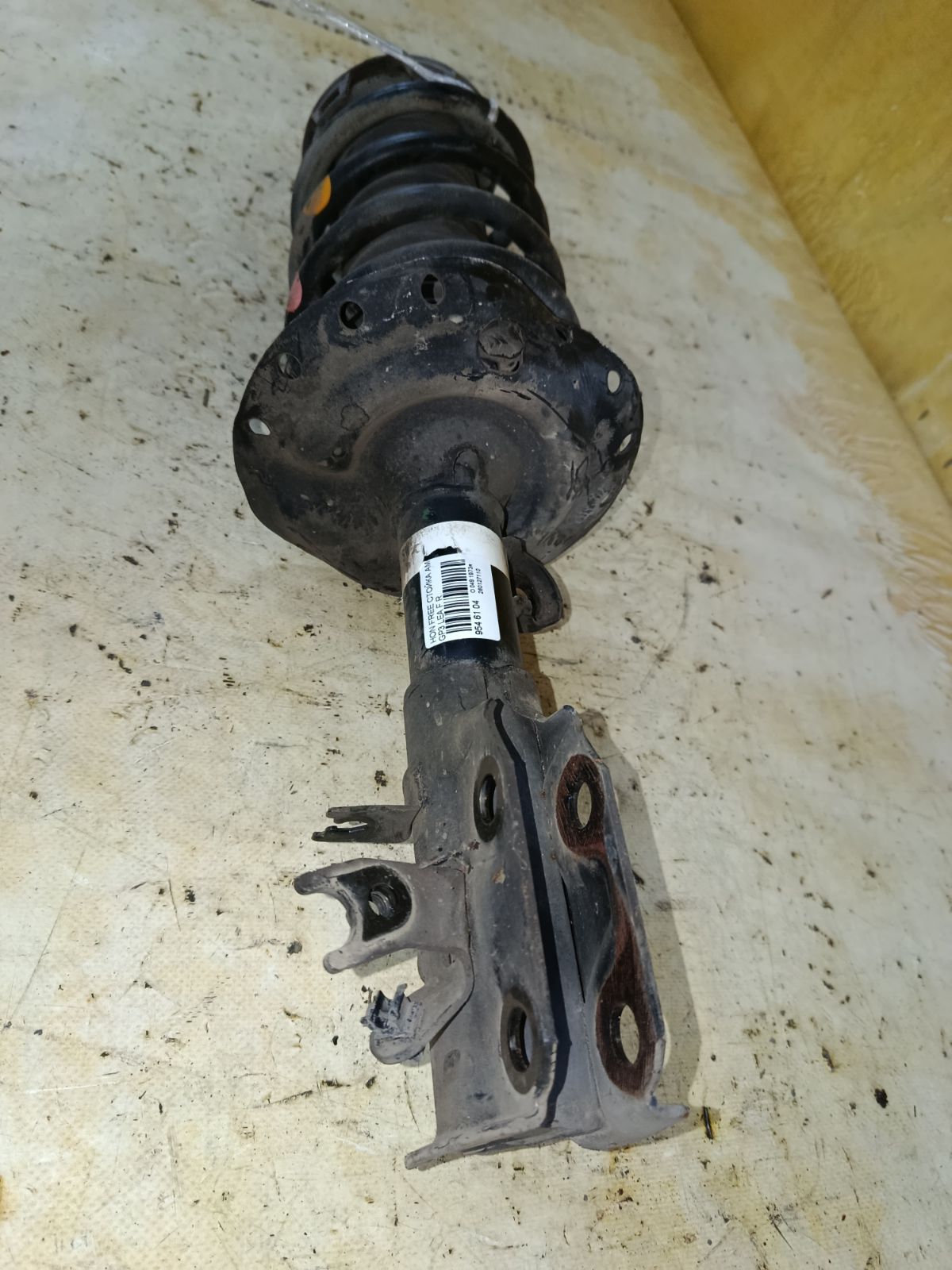 Стойка амортизатора на Honda Freed Hybrid GP3 LEA Фото 4