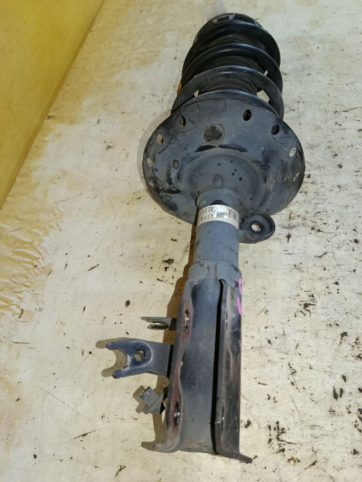 Стойка амортизатора на Honda Freed Hybrid GP3 LEA Фото 4