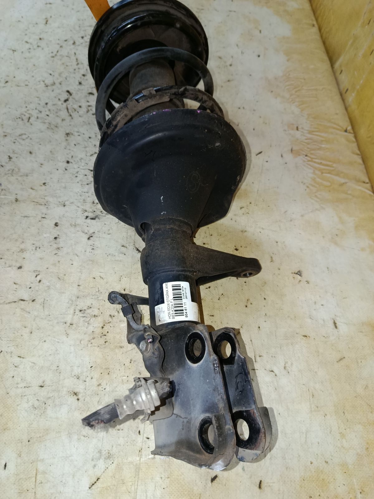 Стойка амортизатора на Honda Edix BE3 K20A Фото 4