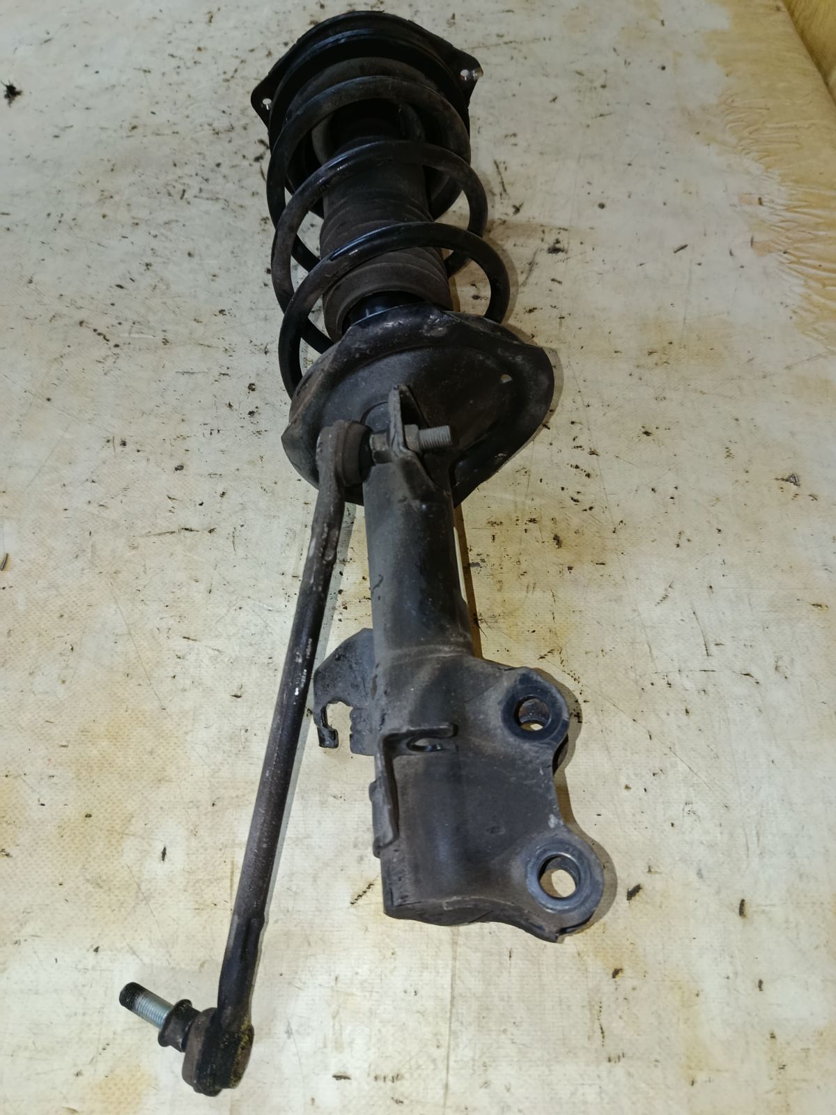 Стойка амортизатора 333390, 54302 ED025, 54302 ED50B, 543021A11B, 54302CJ40C, 54302CJ41C, 54302EC80A, 54302ED001, 54302ED002, 54302ED00A, 54302ED501, 54302ED50A, 54302ED525, 54302EE40A, 54302EE50A, 54302EE50B, 54302EE90A, 54302EF80A, 54302EL00A, 54302EM01A, 54302EM20A, 54302EM30C, 54302EU50A, 54302EU51A, 54302ZN90A, CR-049-3826, CR-049FR-C11, E4302 EC80A, E4302 EE90A, E4302 EL00A, E4302 EM01A, E43021A11B, E4302EC85B, E4302ED00A, E4302EE40A, E4302EM20A, E4302EM30C, E4302EU50A, E4302EU51A, E4302ZN90A, E4302ZV90E, E4C021A11B, E4C02EE90A, E4C02EL00A, E4C02EL00B, E4C02EU51A, SJ-049-3826, SJ-049FR-C11, ST-049-3826 на Nissan Tiida C11 HR15DE Фото 4