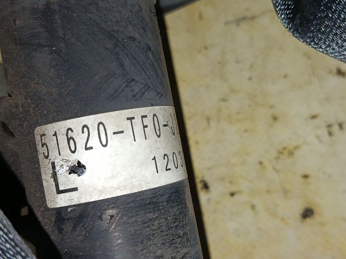 Стойка амортизатора на Honda Fit GE6 L13A Фото 4