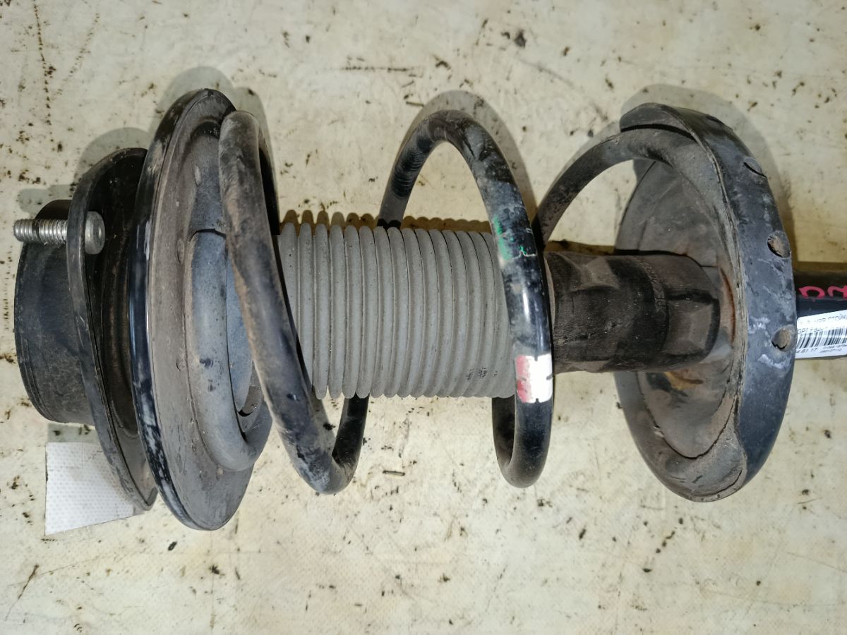 Стойка амортизатора 20310FJ320 на Subaru Impreza GP7 FB20 Фото 3