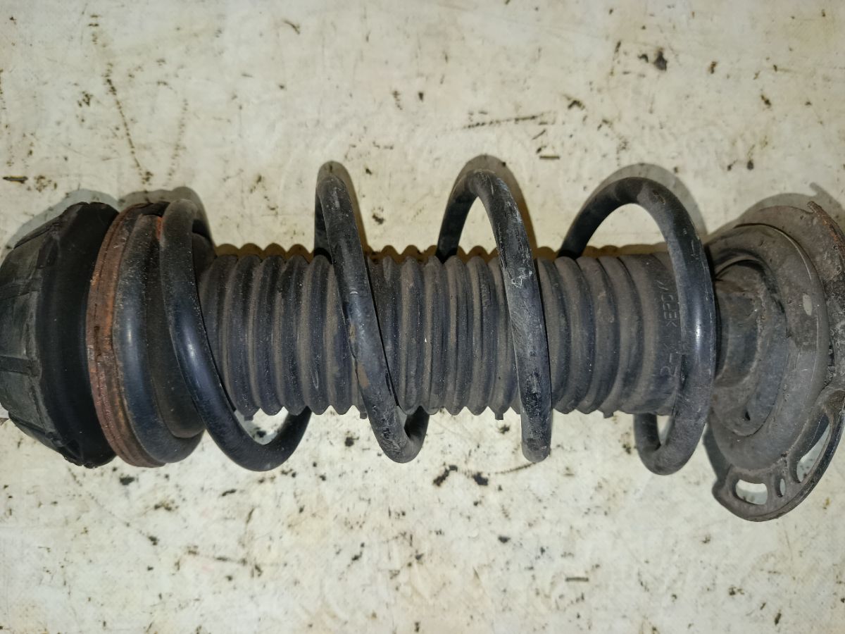 Стойка амортизатора на Suzuki Swift ZD72S K12B Фото 3