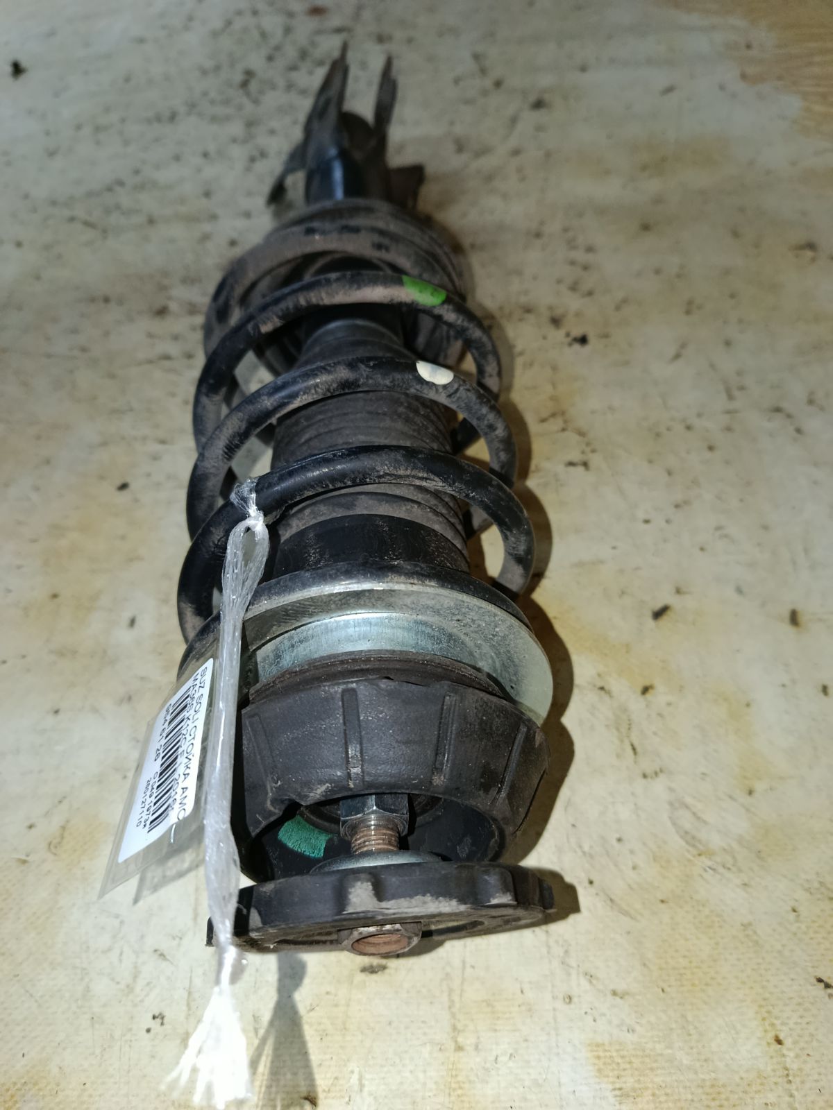 Стойка амортизатора на Suzuki Solio MA36S K12C Фото 2