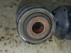 Стойка амортизатора на Honda Stream RN6 R18A Фото 4