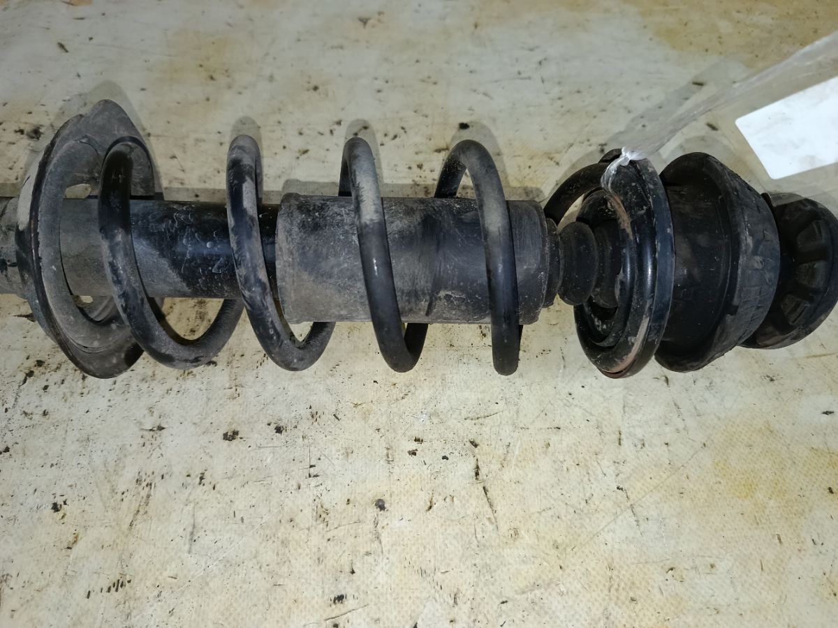 Стойка амортизатора на Honda N-Wgn JH1 S07A Фото 3