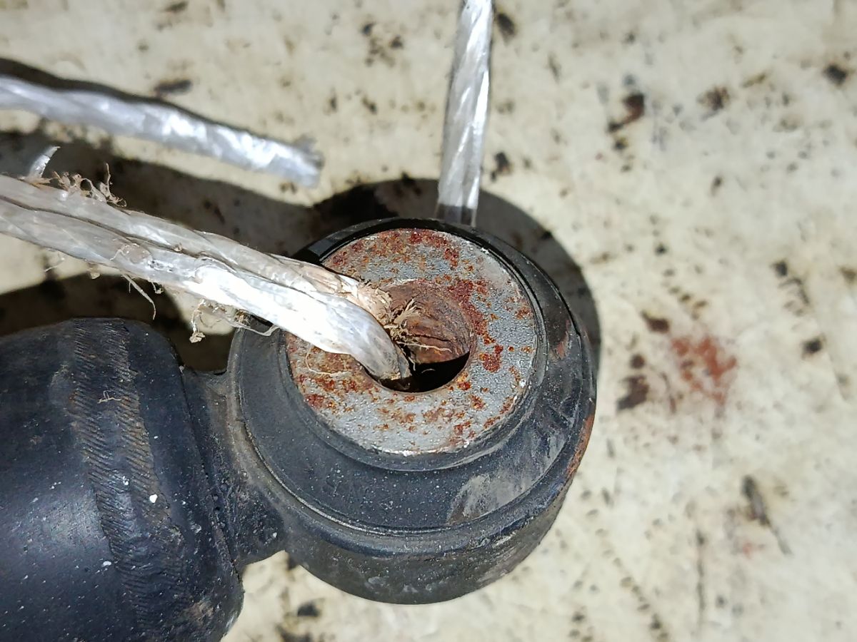 Амортизатор на Mazda Atenza GJ2FW Фото 3