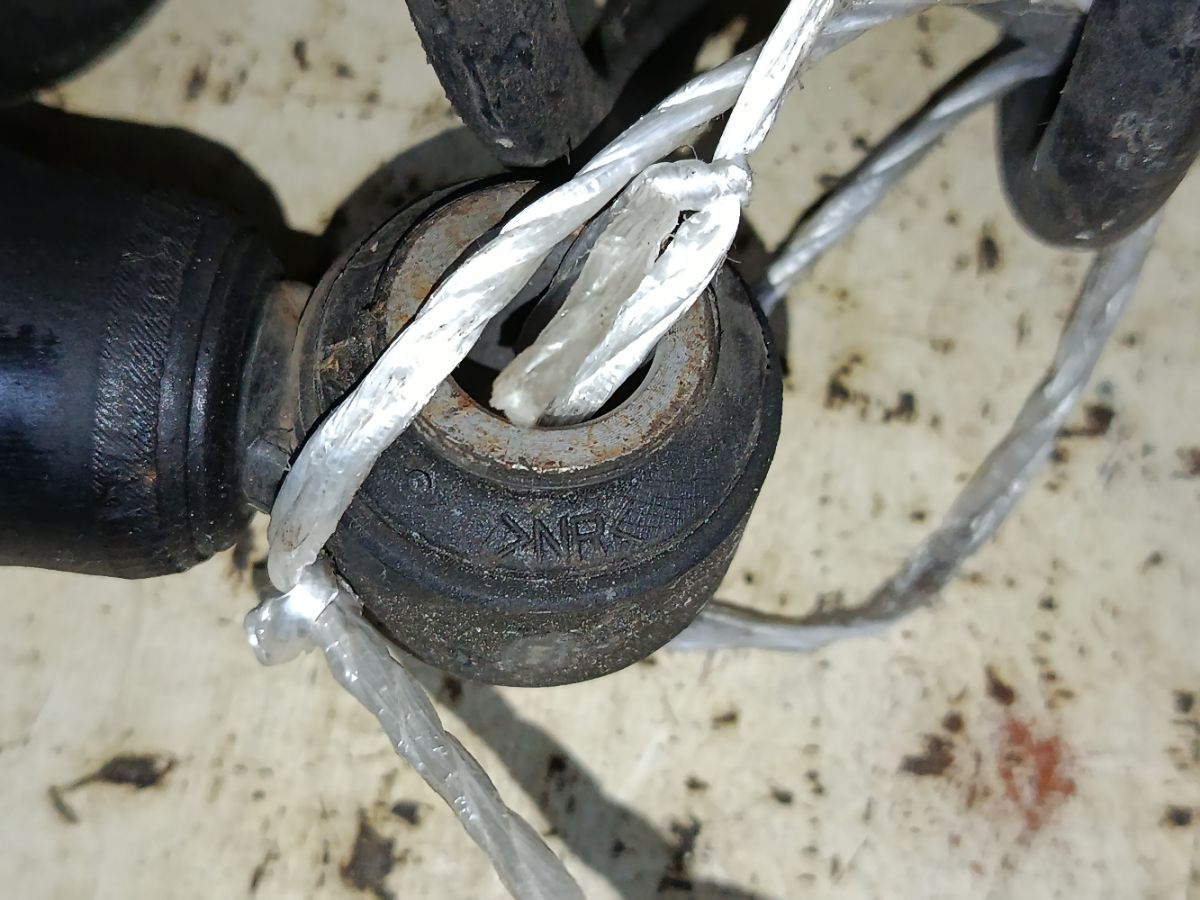 Амортизатор на Mazda Cx-5 KE2FW Фото 3