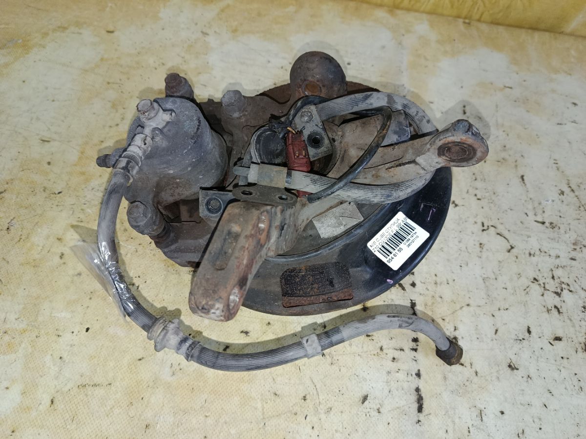 Ступица на Nissan Cube Z10 CG13DE Фото 1