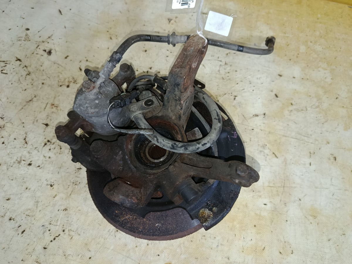 Ступица на Nissan Cube Z10 CG13DE Фото 1