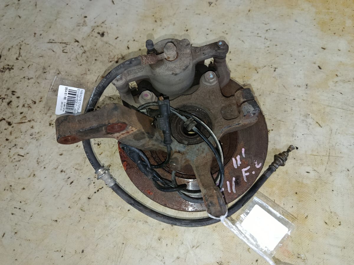 Ступица на Nissan Note E11 HR15DE Фото 1