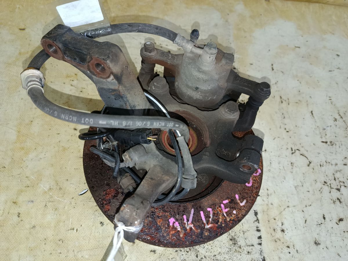 Ступица на Nissan March K12 CR10DE Фото 1