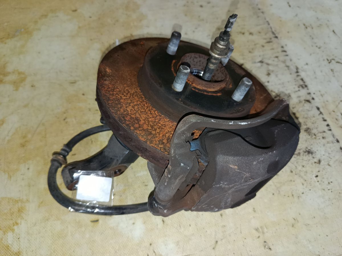 Ступица на Nissan March K12 CR10DE Фото 2