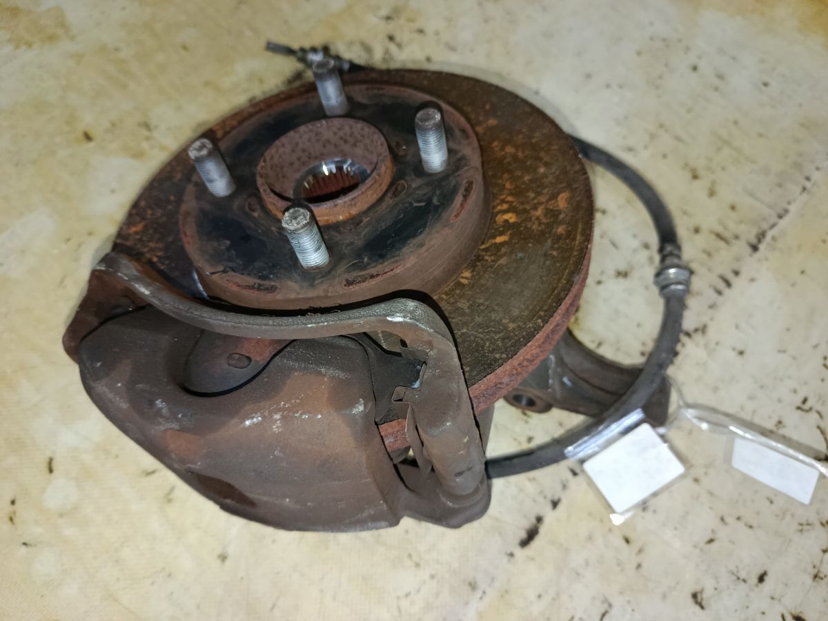 Ступица на Nissan Tiida Latio SC11 HR15DE Фото 2