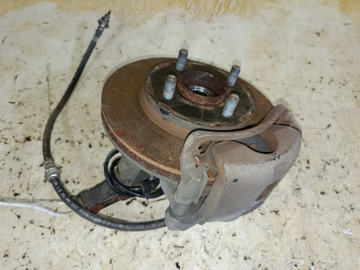 Ступица на Nissan Note E11 HR15DE Фото 2