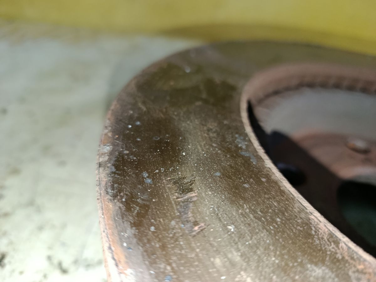 Тормозной диск 43512-42040 на Toyota Voxy ZRR70G 3ZR-FAE Фото 3