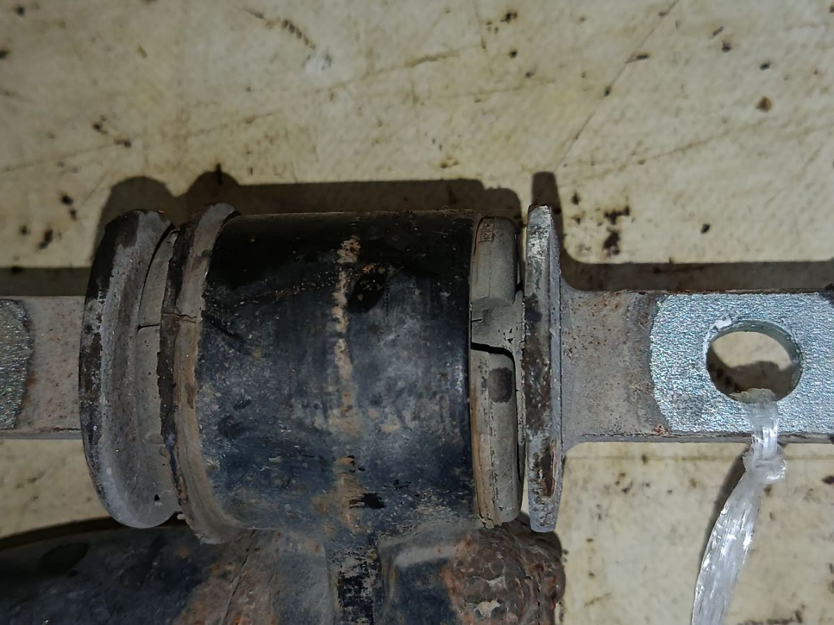 Рычаг на Honda Stream RN6 R18A Фото 3