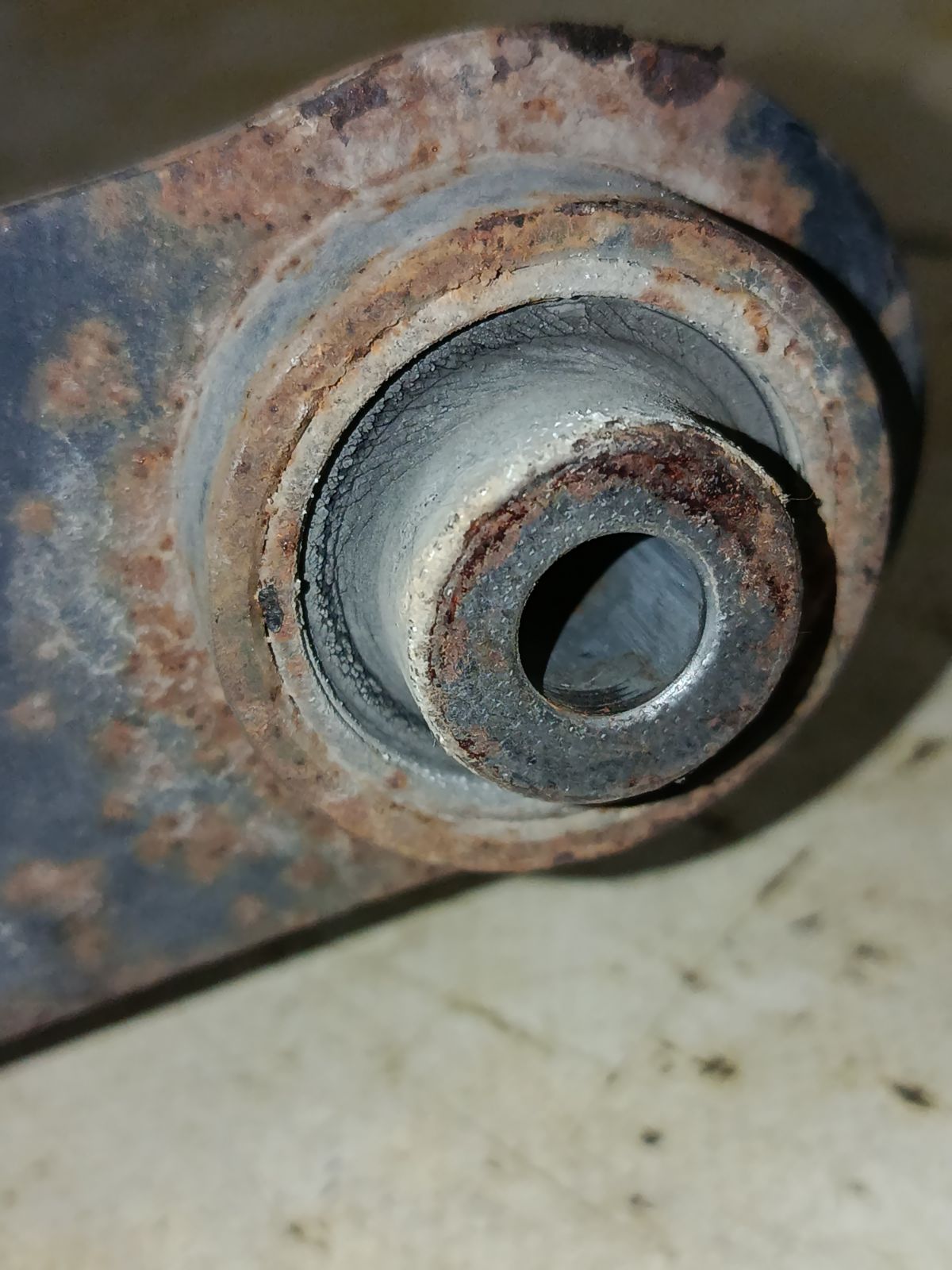 Рычаг на Honda Stream RN6 R18A Фото 2