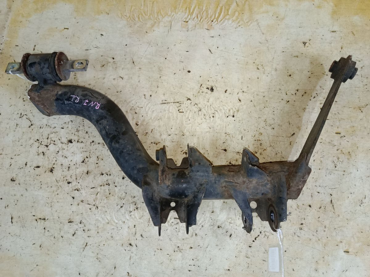 Рычаг на Honda Stream RN7 R18A Фото 1