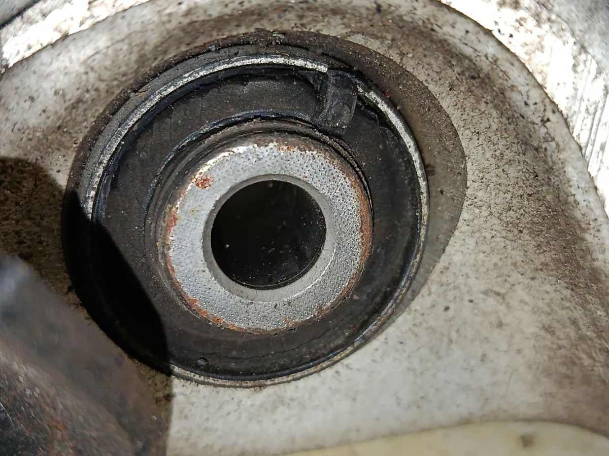 Рычаг на Nissan Fuga Y50 VQ25HR Фото 3