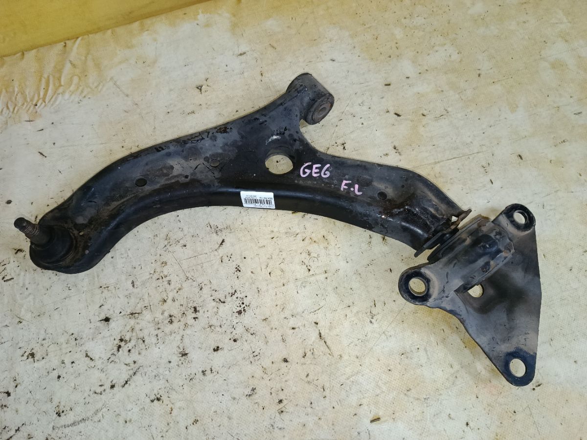 Рычаг на Honda Fit GE6 L13A Фото 1