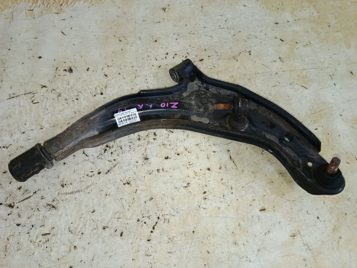 Рычаг на Nissan Cube Z10 CG13DE Фото 1